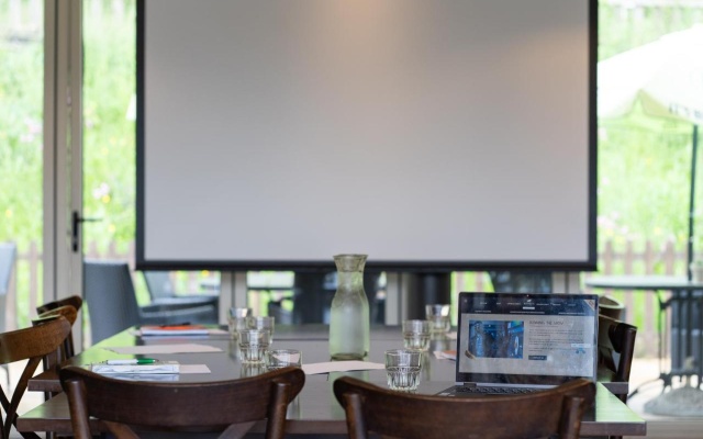 Harper's Steakhouse with Rooms, Haslemere