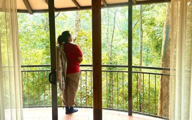 Pugmarks Jungle Lodge