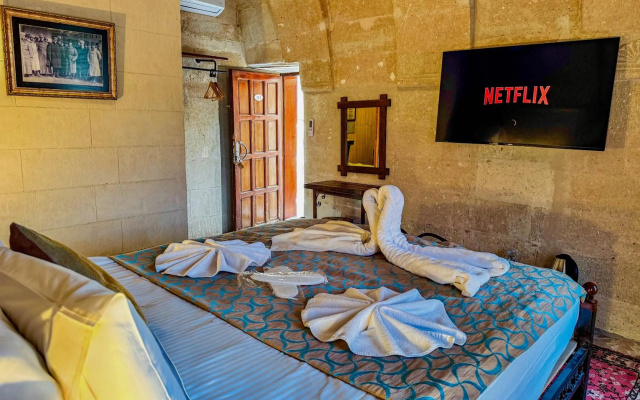 Nomads Cave Hotel & Rooftop