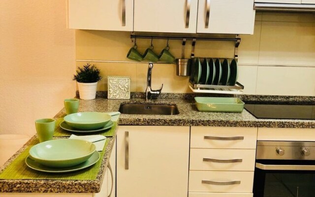 Holidays2Torremolinos La Colina terrace