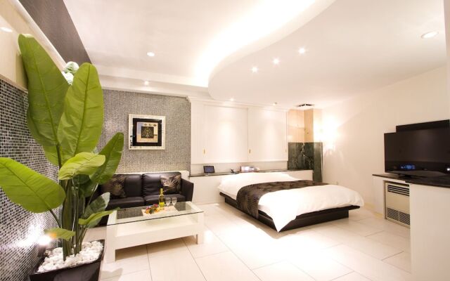 Coco Hotel Tiara - Adults Only