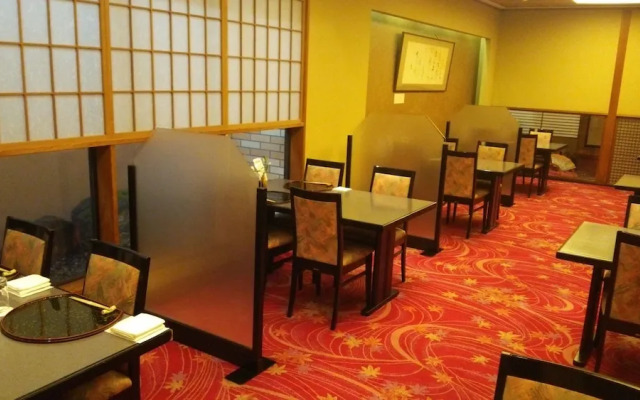 Grand Hotel God 奈中-Hiratsuka annex parking (self-propelled)