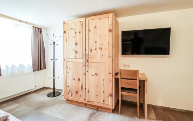 Nice Apartment in T-6542 Pfunds With 2 Bedrooms and Wifi