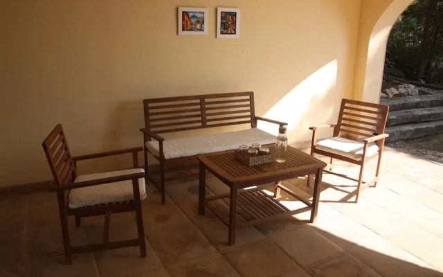 Villa Tamarit Guest House