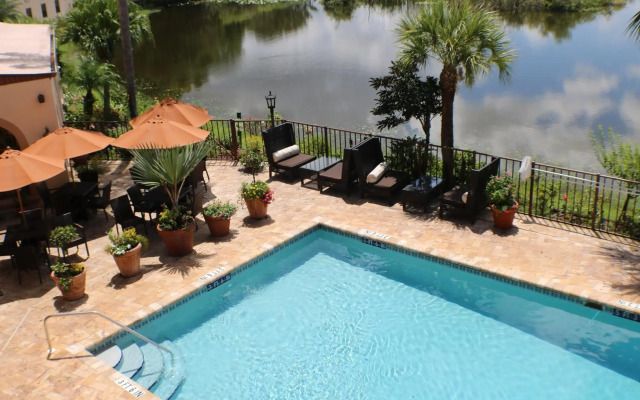 Inn On The Lakes