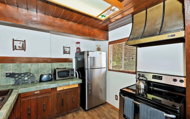 Yosemite Pines Cabin - Sleeps 8