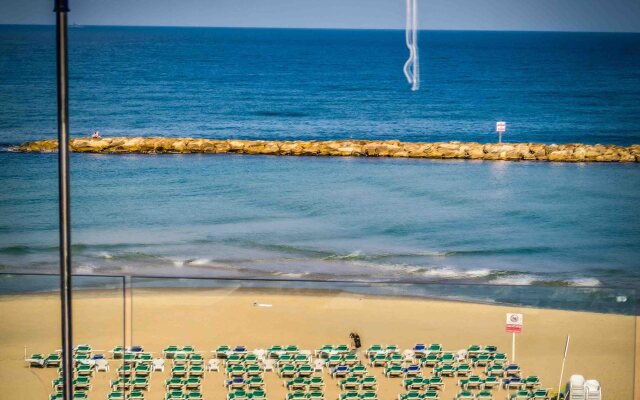 Royal Beach Tel Aviv Hotel