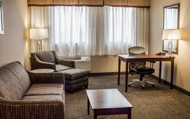 Comfort Inn & Suites