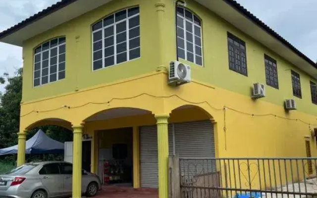 OYO 91250 Roomstay Awie