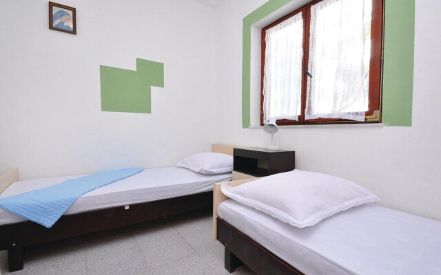 Awesome Apartment in Lokva Rogoznica With 2 Bedrooms