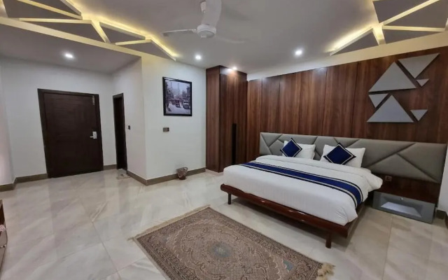 Grand Hotel Quetta