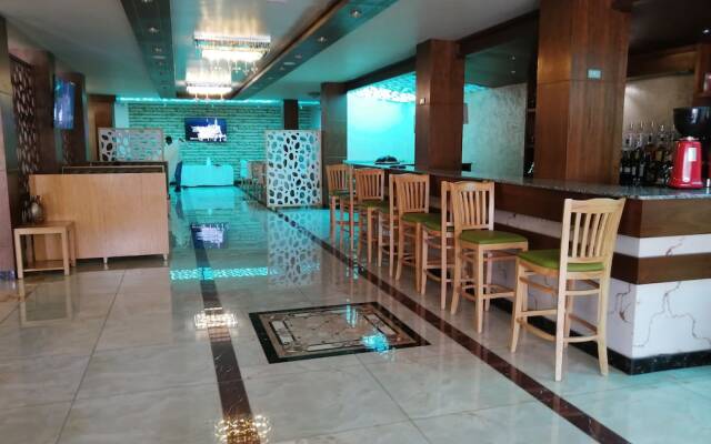 Sunspot Hotel