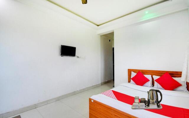 Oyo 93057 Swastik Guest House