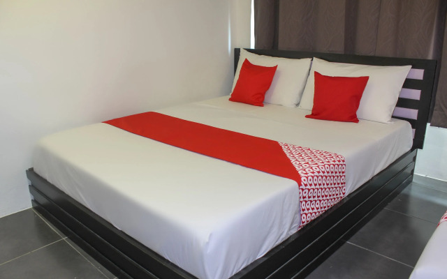 OYO 90035 Star Hotel