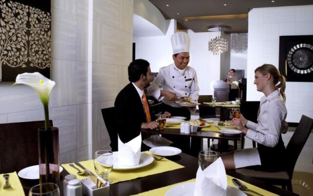 Ista Suites Seef
