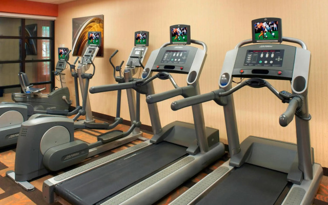 Courtyard by Marriott Cincinnati-Covington