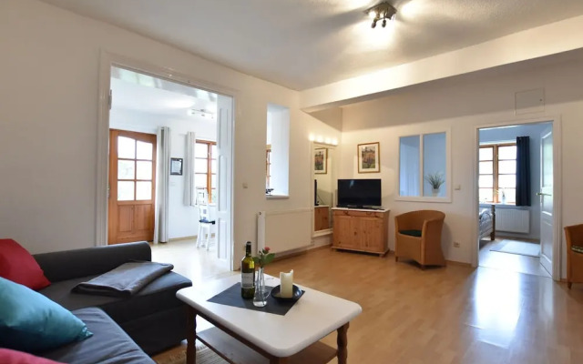 Charming Apartment in Stove With Garden