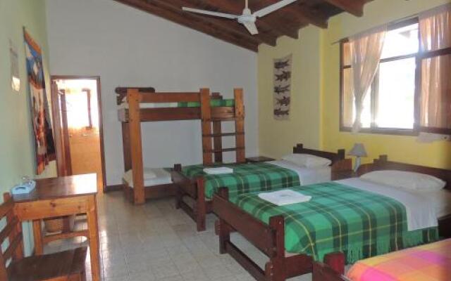 Hostal Albergue Español