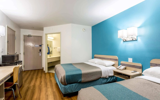 Holiday Inn Roswell by IHG