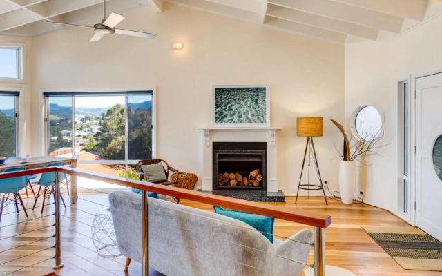 THE LOOKOUT AT GERROA Gerroa 4pm check out Sundays