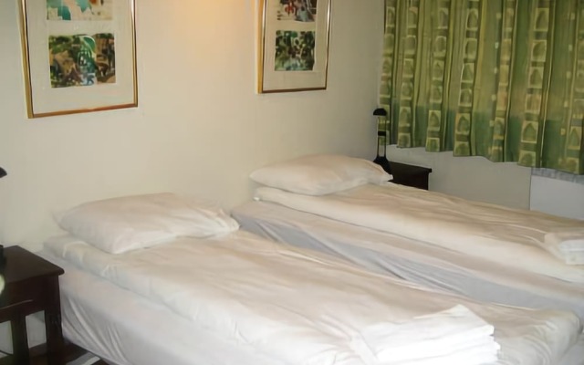 Snjofell Guesthouse