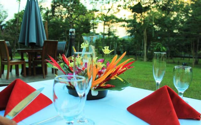 Soll Marina Hotel & Conference Center Bangka