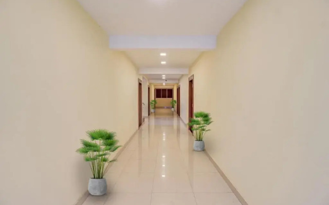 Capital O 91236 Sudama Residency