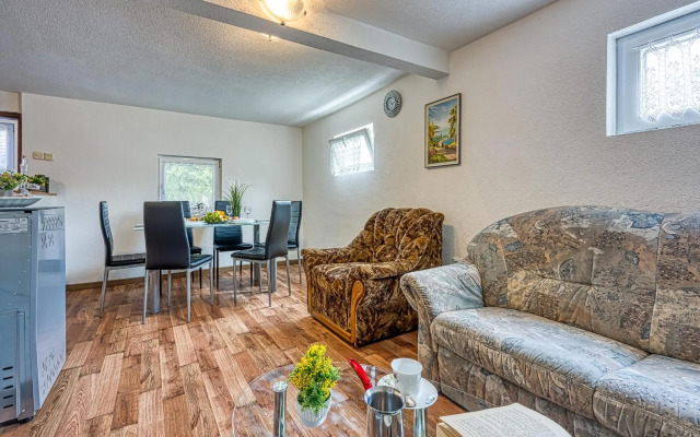 Holiday home Veki***