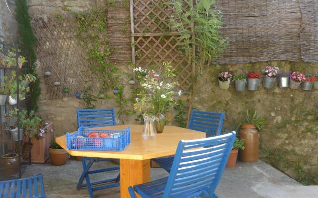 La Colline Bleue