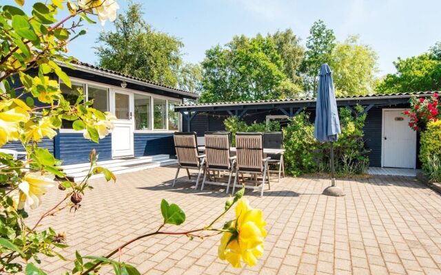 8 Person Holiday Home in Grenaa