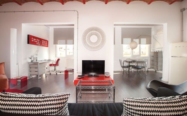 Enjoybcn Coliseum Apartments