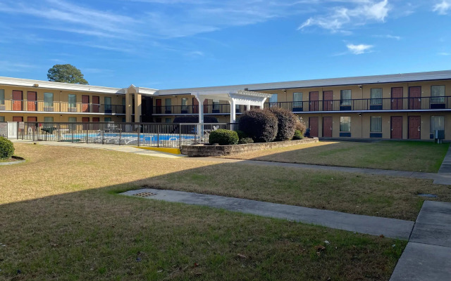 Quality Inn Elizabeth City near University