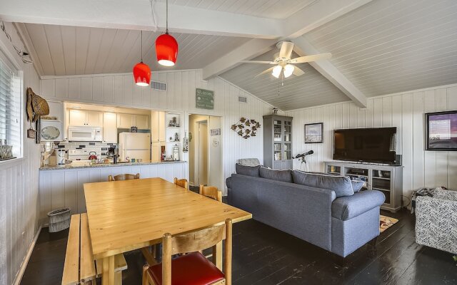 Beachfront Charm - 3 Br Home