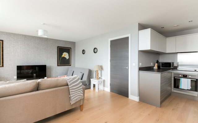 Rethink Living - Luxury Brighton Marina