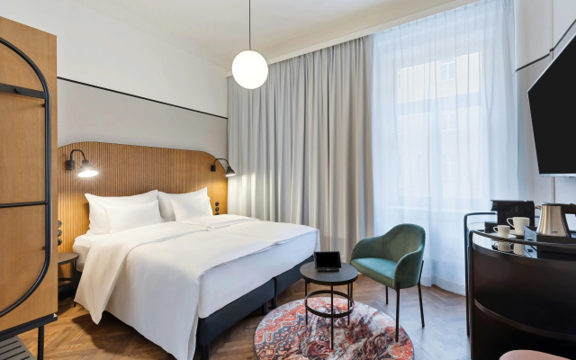 Hotel Astoria Vienna, Curio Collection by Hilton