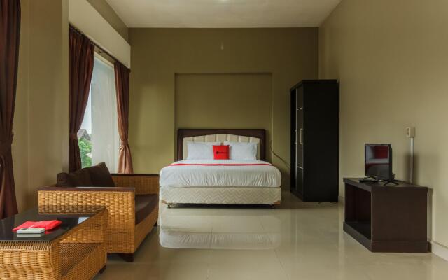 RedDoorz Syariah near Taman Air Mancur Bogor