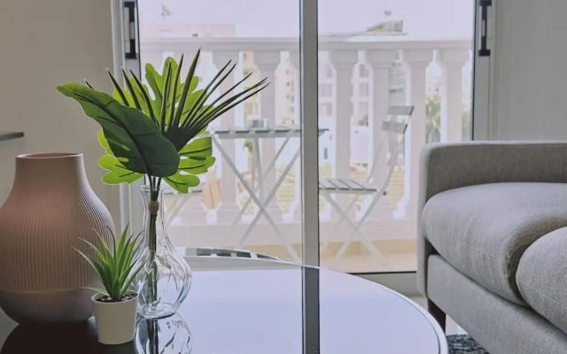 104 NIC - 302 Stay Cosmo City Suite