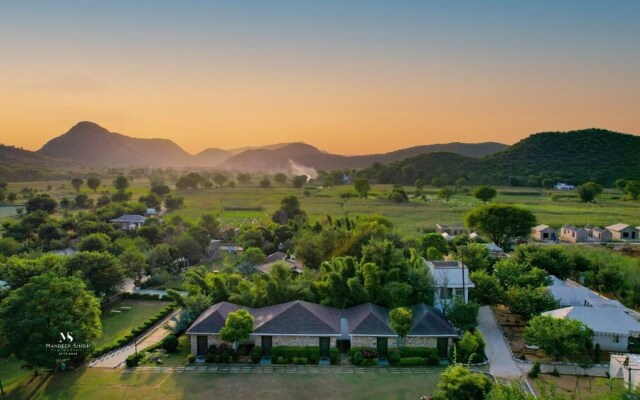 Valley By Grassfield