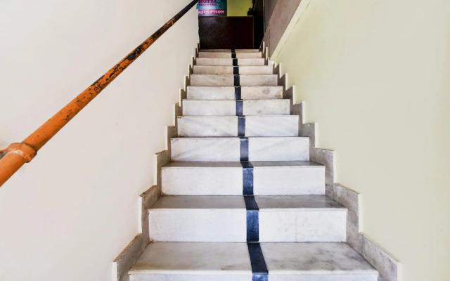 OYO 87525 Hotel Green