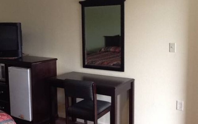 Relax Inn Lakeland