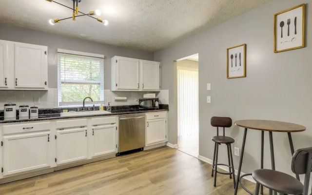 Decatur Vacation Rental w/ Fenced Yard!