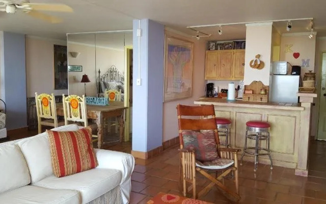 Islander East Condominiums