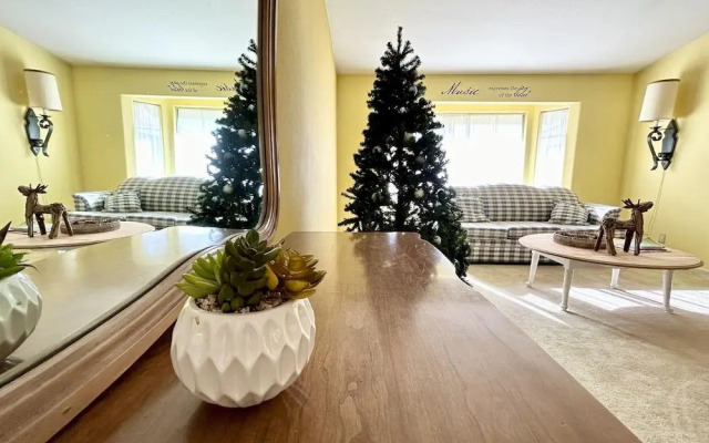 Private bedroom in Peach Blossom Country House