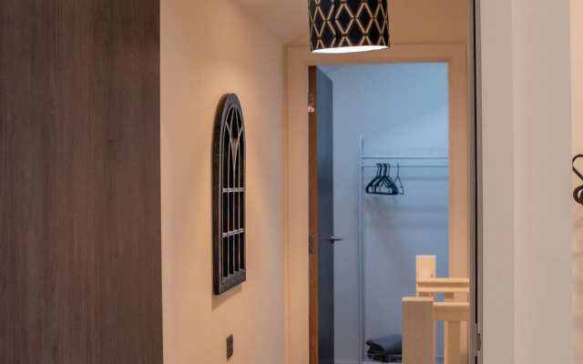 BV Conditioning House Royal Comfy Suite Bradford