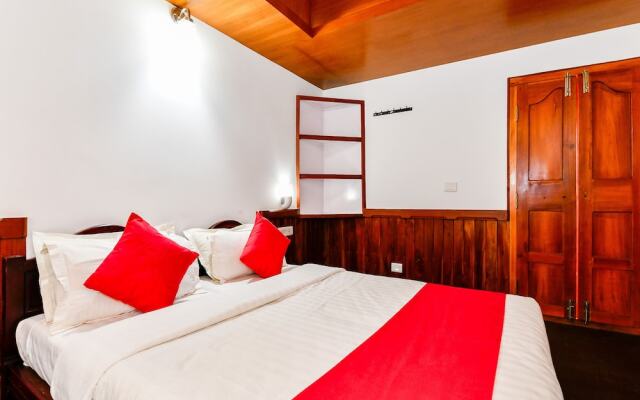 Oyo 24606 Waves Shore 3Bhk Premium Houseboat