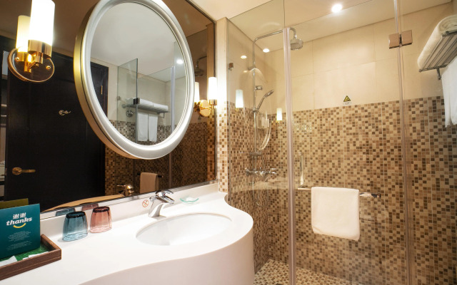 Holiday Inn Shanghai Pudong Nanpu by IHG