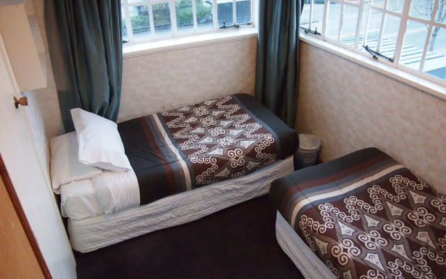 Kiwis Nest - Hostel