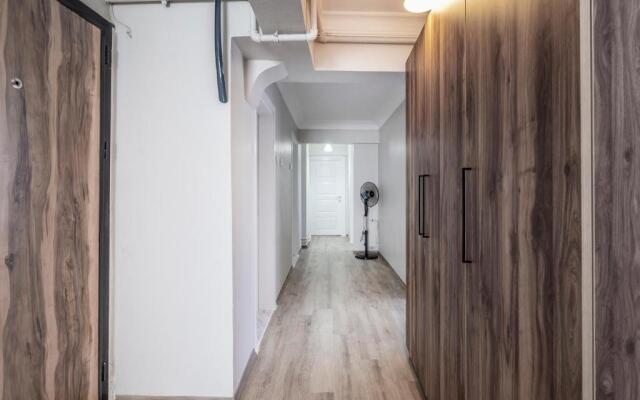 Altiparmak central 4 bedroom apartment