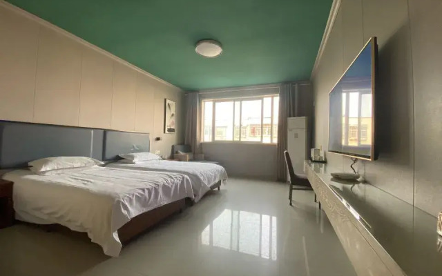 Milan Apartment (Zhumadian Haiyun Branch)