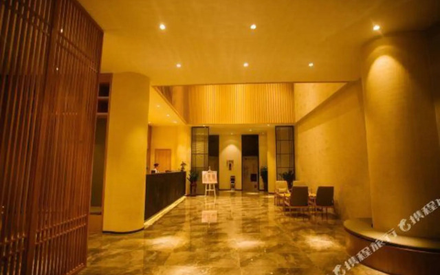Xinyue Hotel (Liaobu Wanrun Plaza)